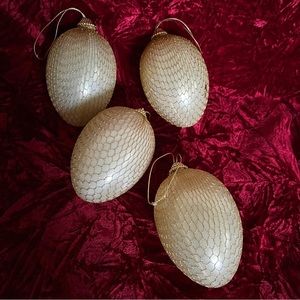 NWOT Vintage Oval Gold Mesh Wrapped Ornaments